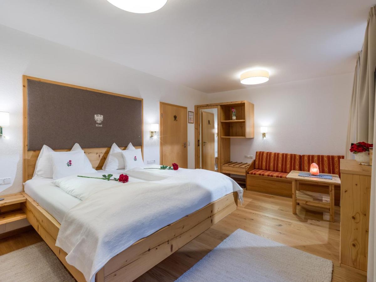 Gartenhotel Rosenhof Bei Kitzbuehel Оберндорф  Экстерьер фото