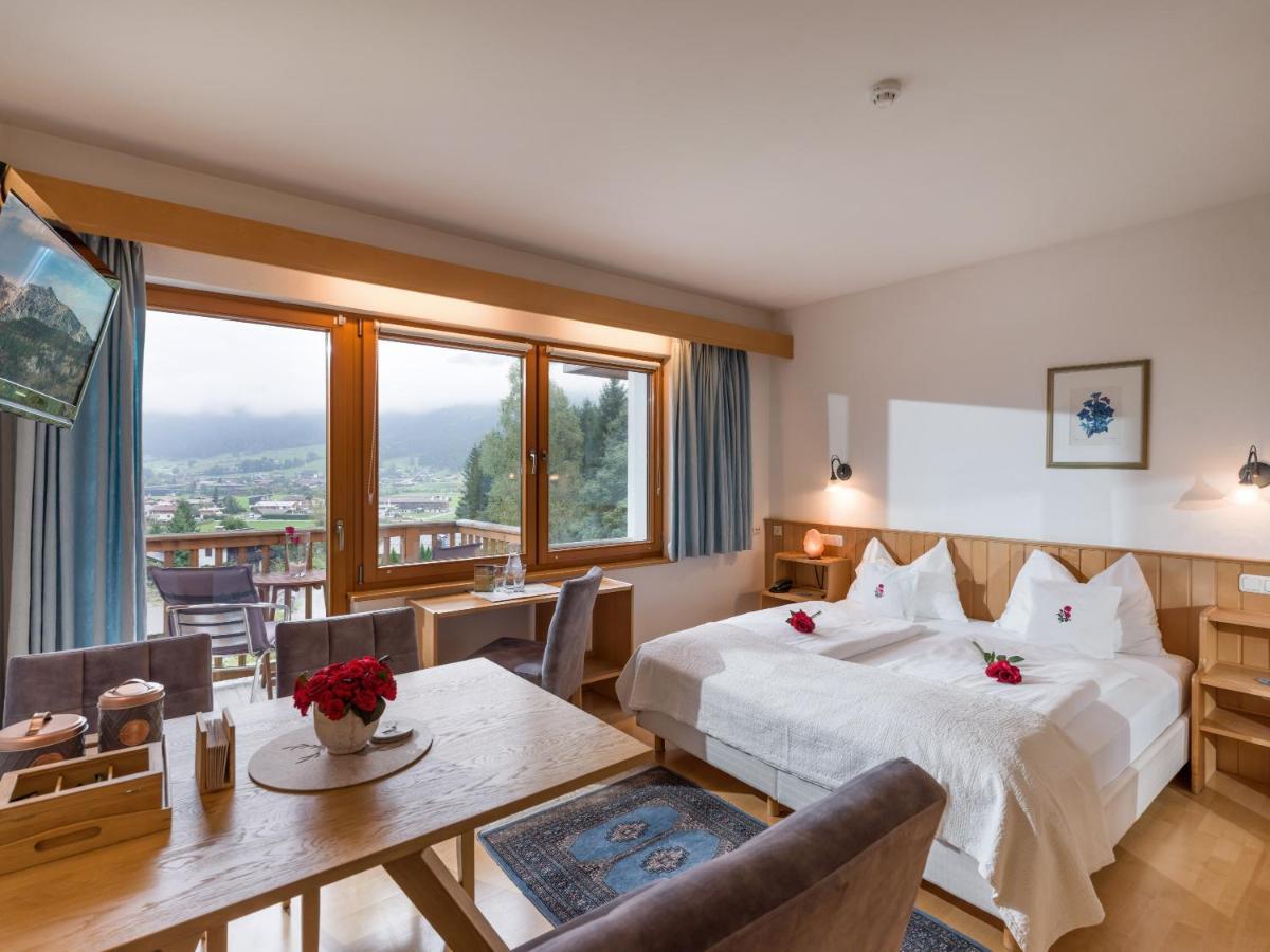 Gartenhotel Rosenhof Bei Kitzbuehel Оберндорф  Экстерьер фото
